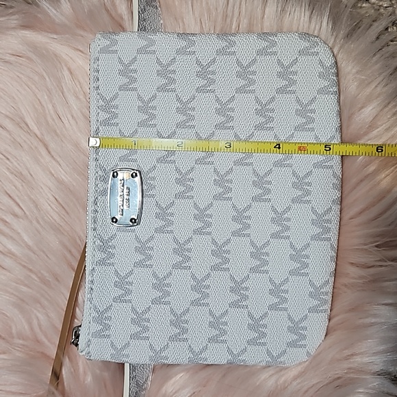 NWOT Michael kors Belt Wallet - Picture 7 of 8